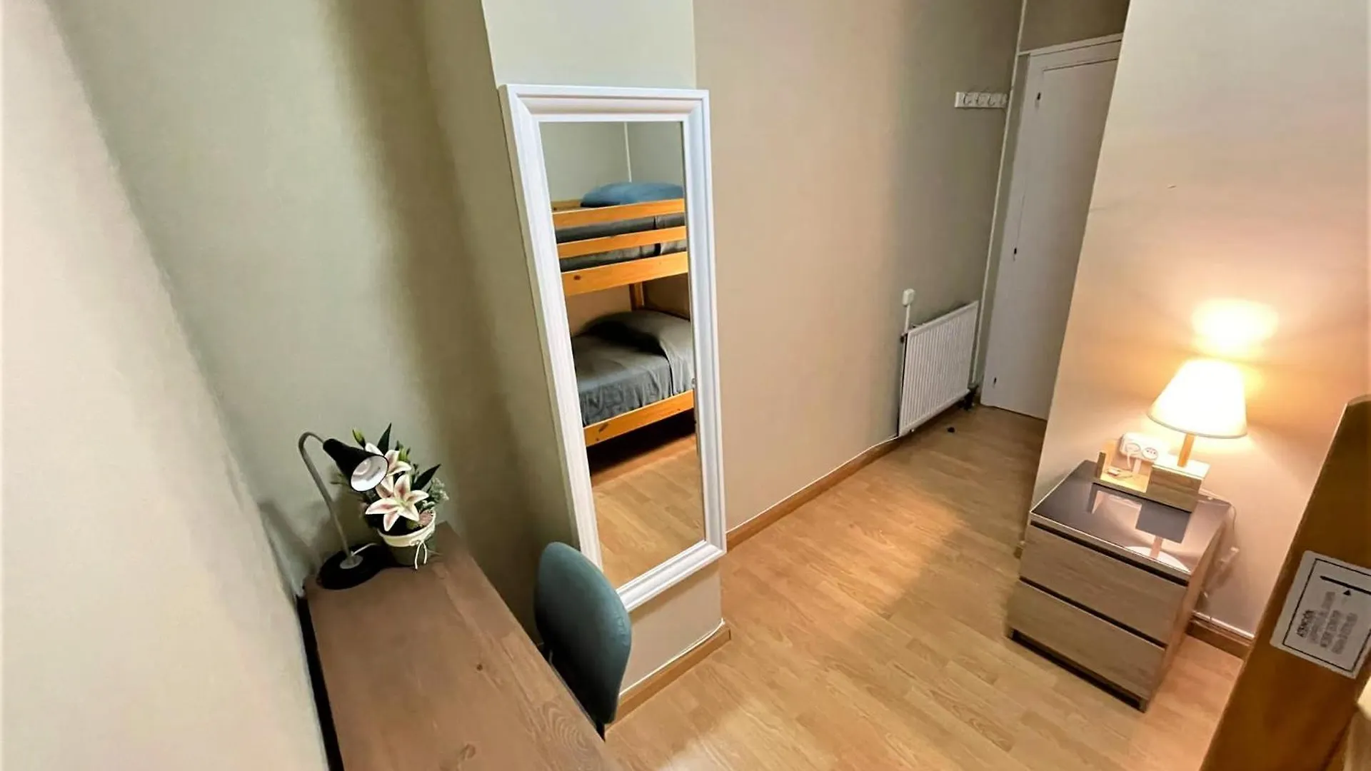 Bed and Breakfast Rooms In Apartment Paris Βαρκελώνη