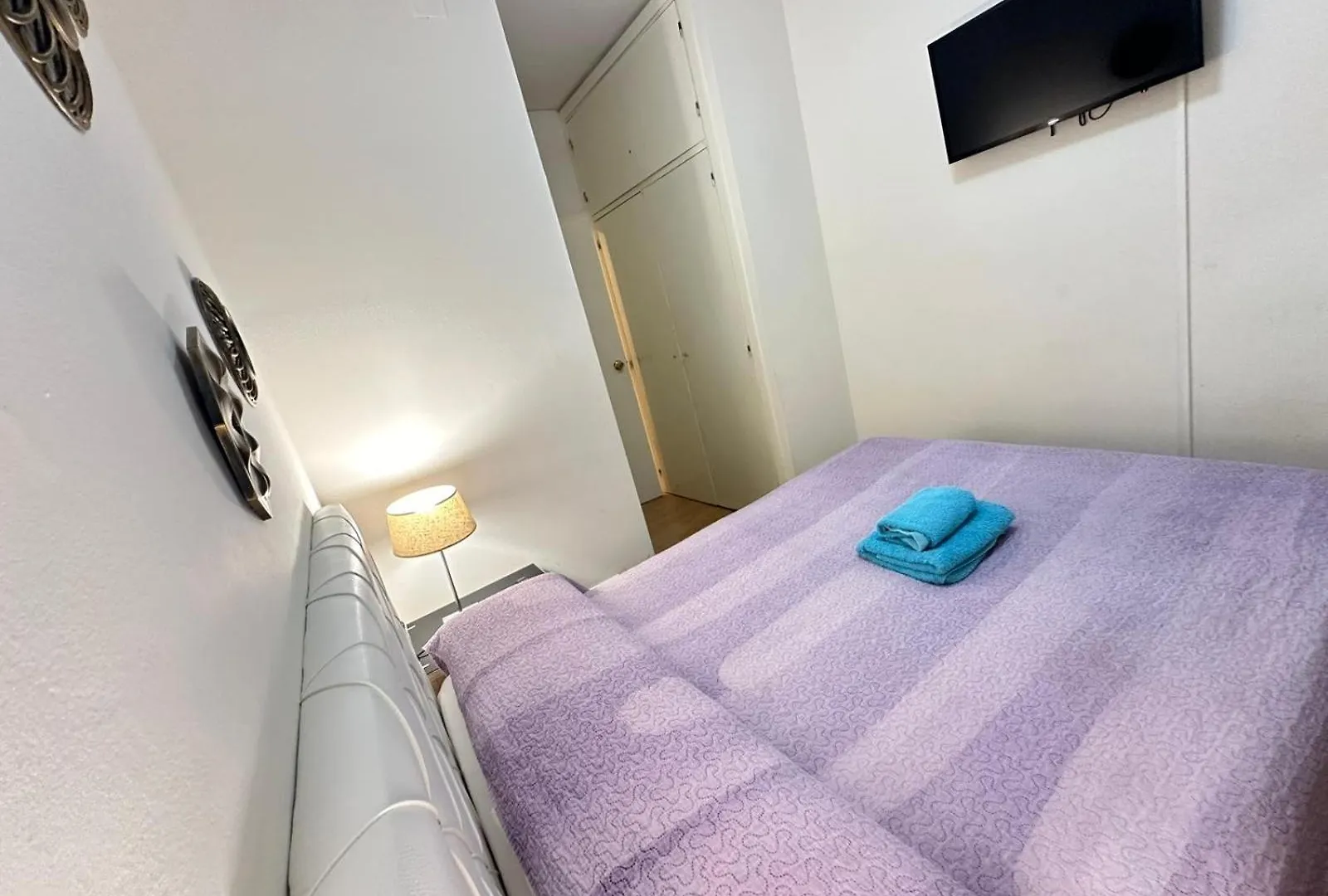 Rooms In Apartment Paris Barcelona 0*,